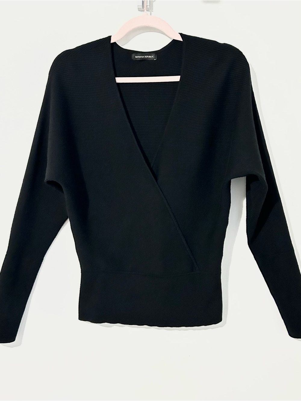 Banana Republic Black V-Neck Wrap Ribbed Sweater, Size Small